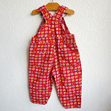 Load image into Gallery viewer, Vintage Ladybird red teddy print dungarees - 6/12 months 🧸