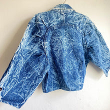 Load image into Gallery viewer, Rad true vintage acid wash denim jacket // Approx 4-5 years+