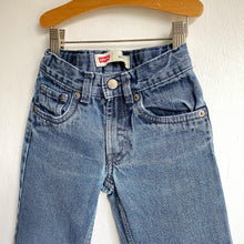 Load image into Gallery viewer, Kids Levi’s 505 in light steel grey-blue // 5 years