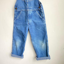 Load image into Gallery viewer, Classic vintage Oshkosh blue denim dungarees // 5 years ๐
