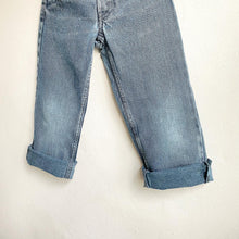 Load image into Gallery viewer, Kids Levi’s 505 in light steel grey-blue // 5 years