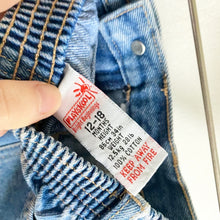 Load image into Gallery viewer, *PLAYWEAR* Vintage Playskool light blue jeans // 12-18 months 💚