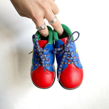 Load image into Gallery viewer, Incredible vintage Early Days colour block walking boots 😍 // Infant 4