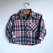 Load image into Gallery viewer, Sweet vintage 90s tartan flannel shirt from George 😎 // 1-1.5 years

