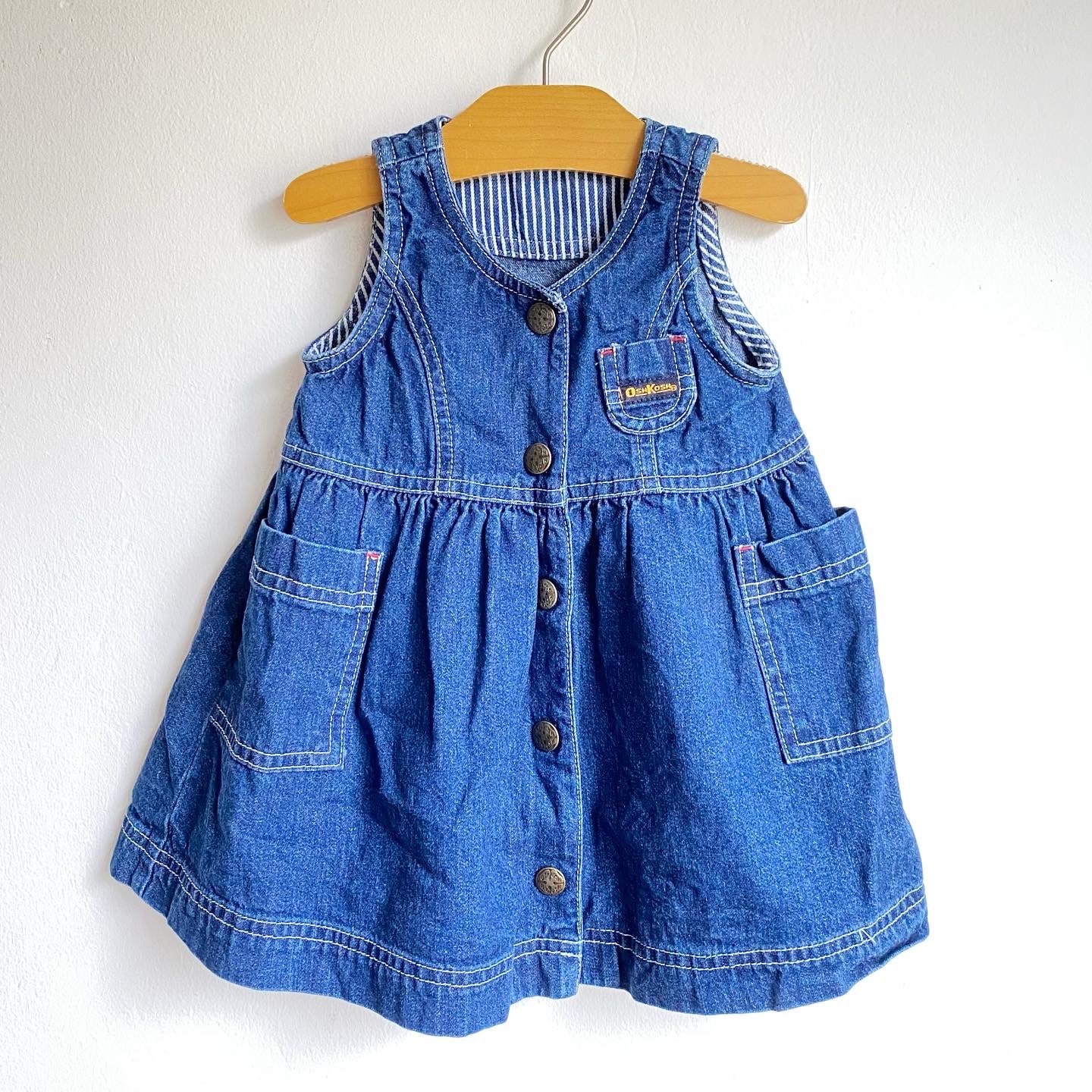 Oshkosh B'gosh denim pinafore dress // 6 months+ – kiddie vintage