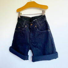 Load image into Gallery viewer, Vintage Levis 560s black denim shorts // 5 years
