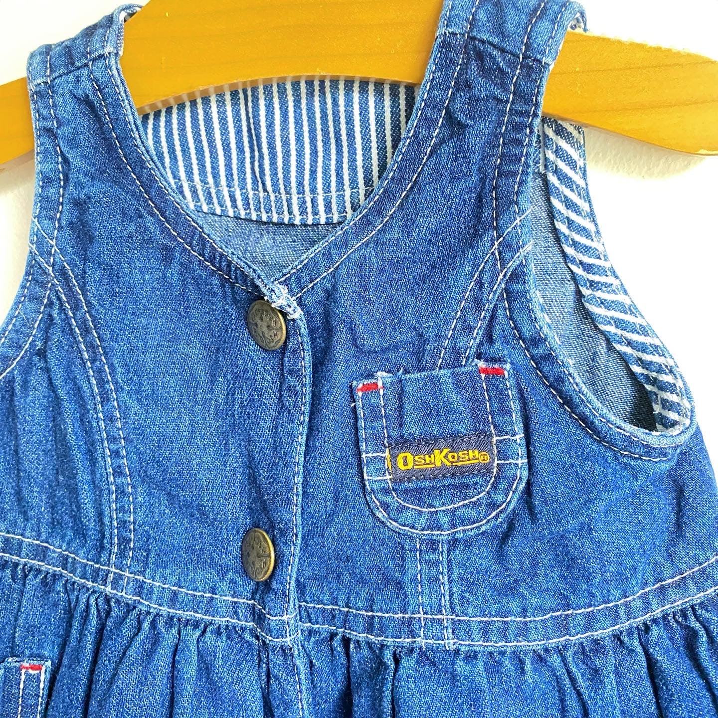 Oshkosh B'gosh denim pinafore dress // 6 months+ – kiddie vintage